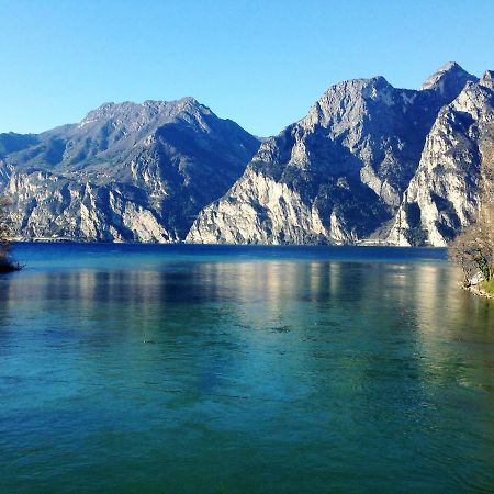 Casa Chiara Apartment Riva del Garda Bagian luar foto