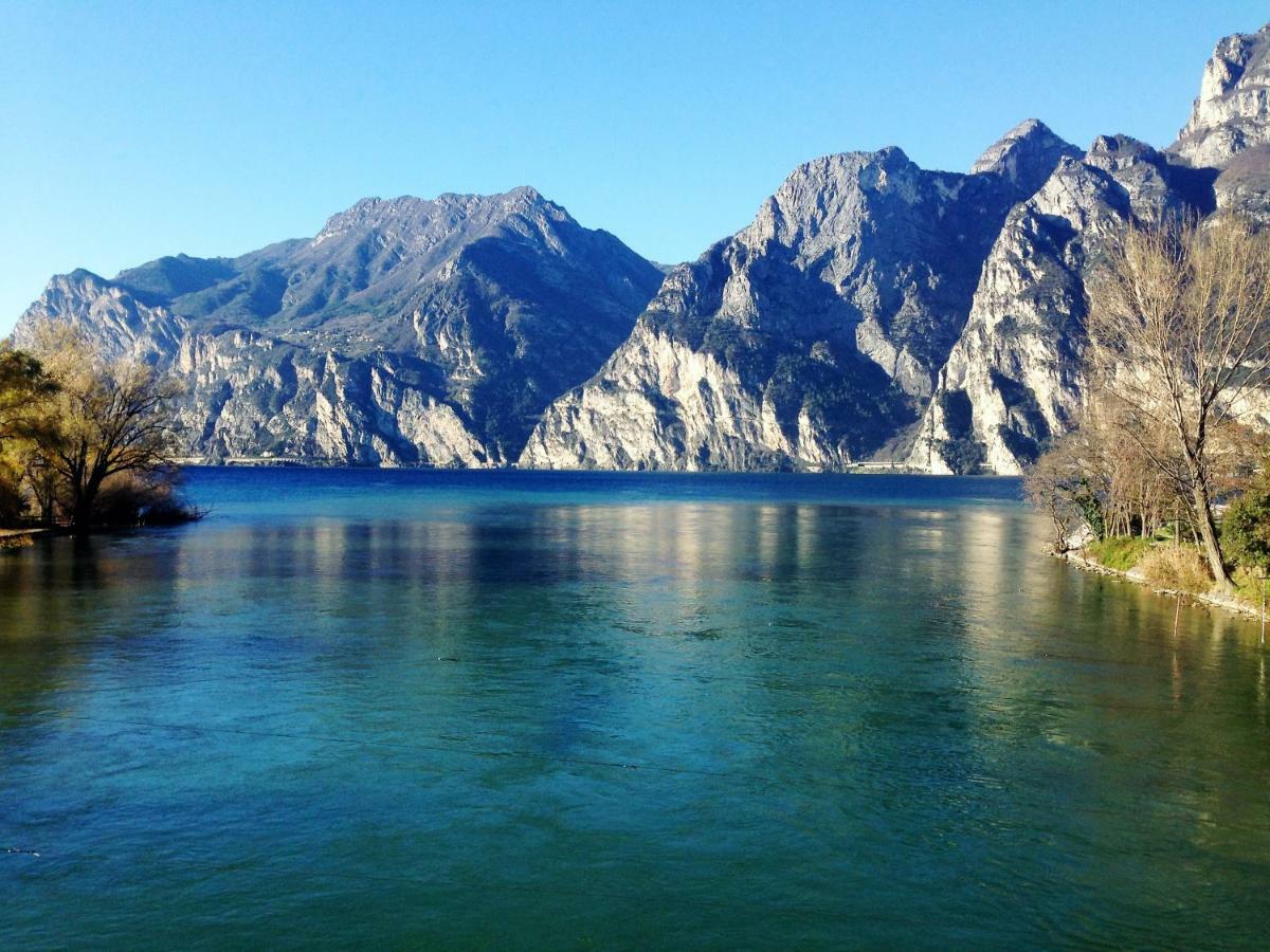 Casa Chiara Apartment Riva del Garda Bagian luar foto