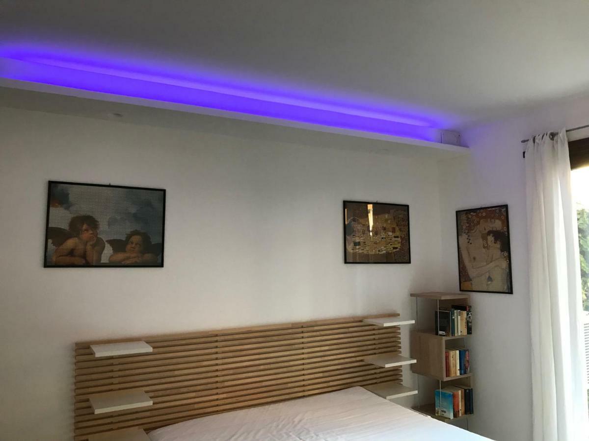 Casa Chiara Apartment Riva del Garda Bagian luar foto